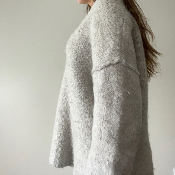 Zara Knit - Oversized Wool V-Neck Sweater: Women's M - Picture 3 of 8